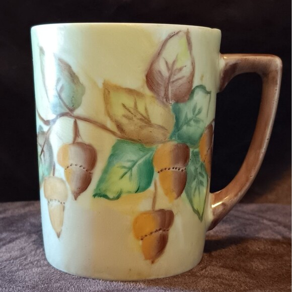 Vintage 1966 German Handpainted Porcelain Teapot & 4 Cups w/Matching Signatures - Picture 4 of 9